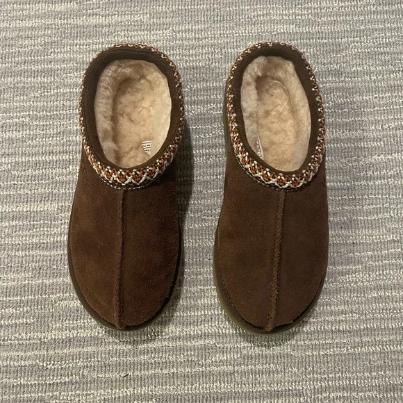 UGG Tazz Big Kid size 3 - Picture 2 of 7